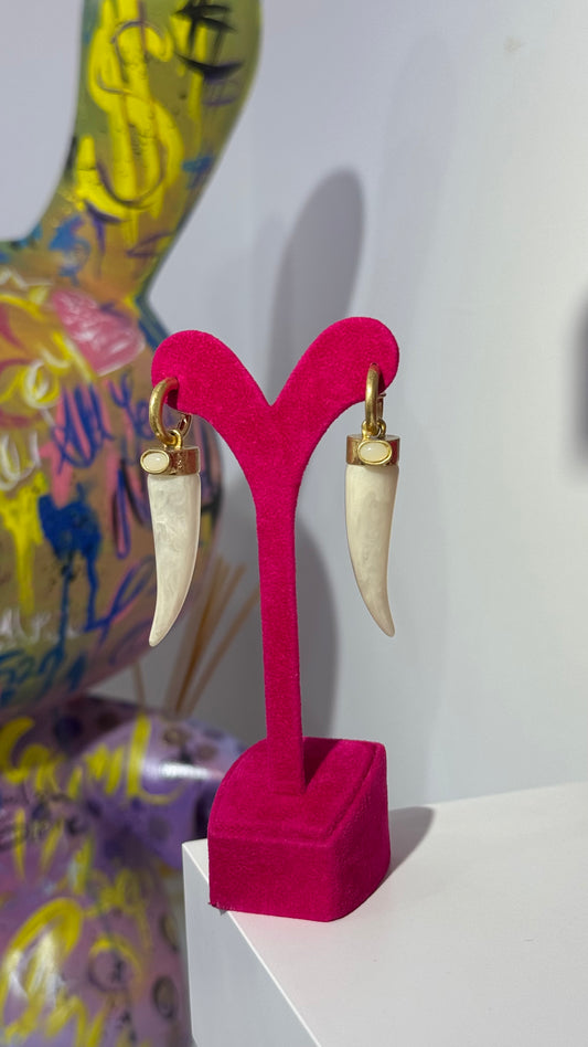 Kemik Diş Form Küpe