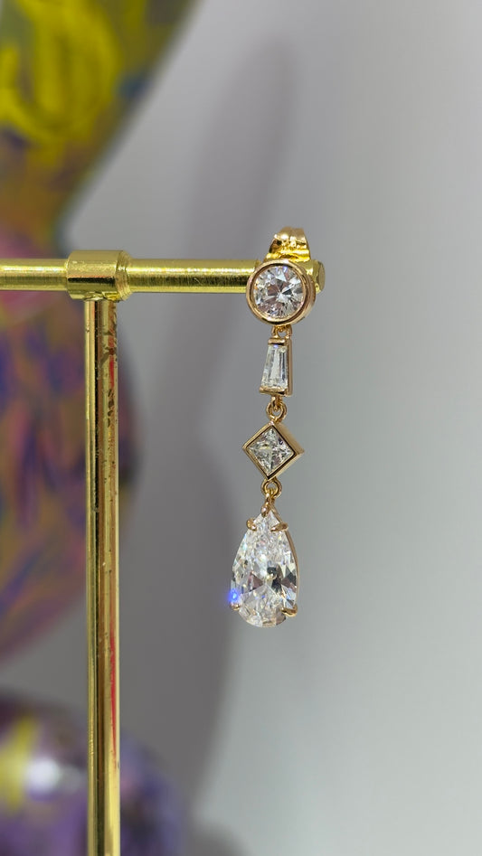 Swarovski Damla Taşlı Küpe