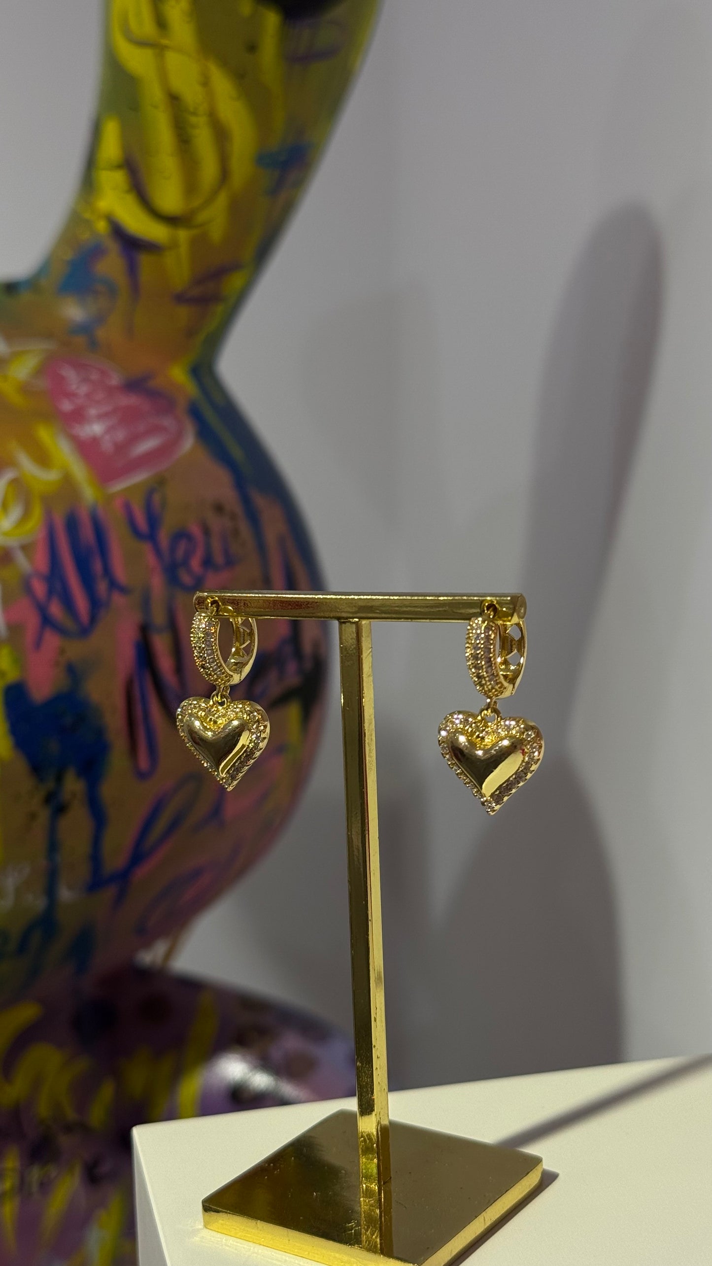 Gold Taşlı Kalp Küpe