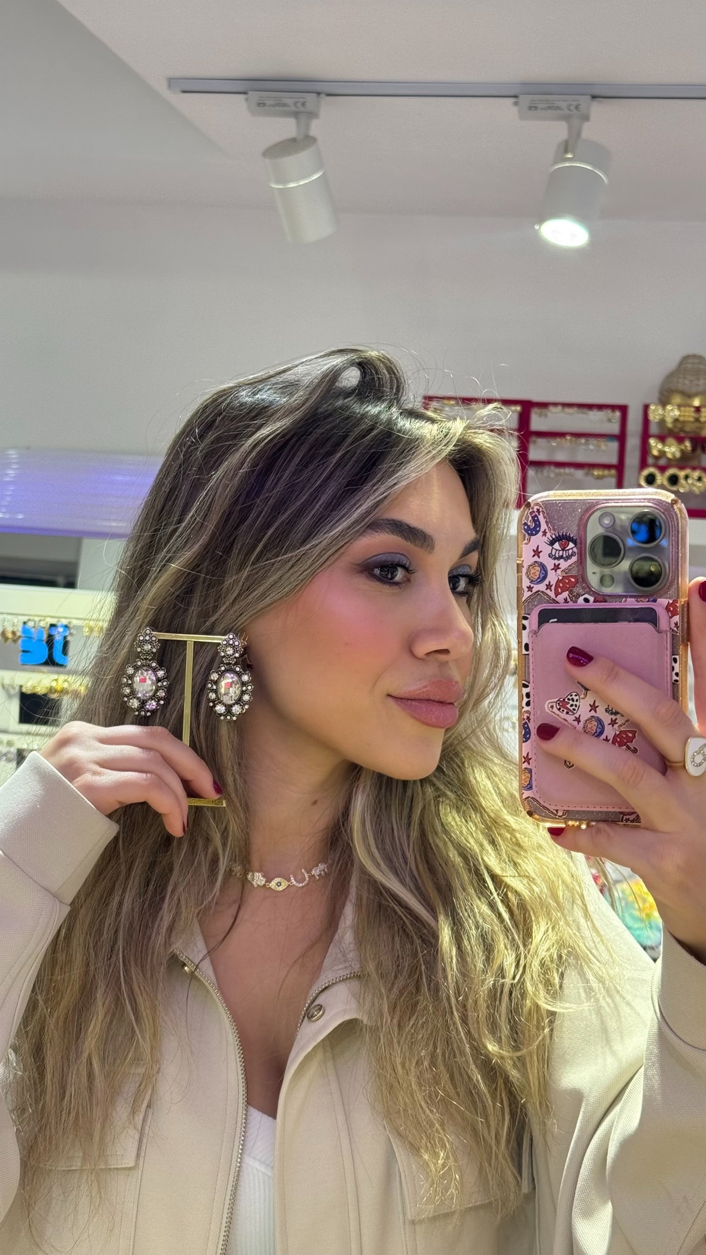 Sallantılı Maxi Taş Küpe