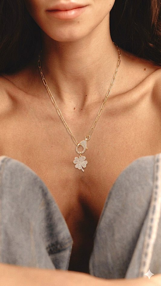 Yoncalı Kilit Kolye