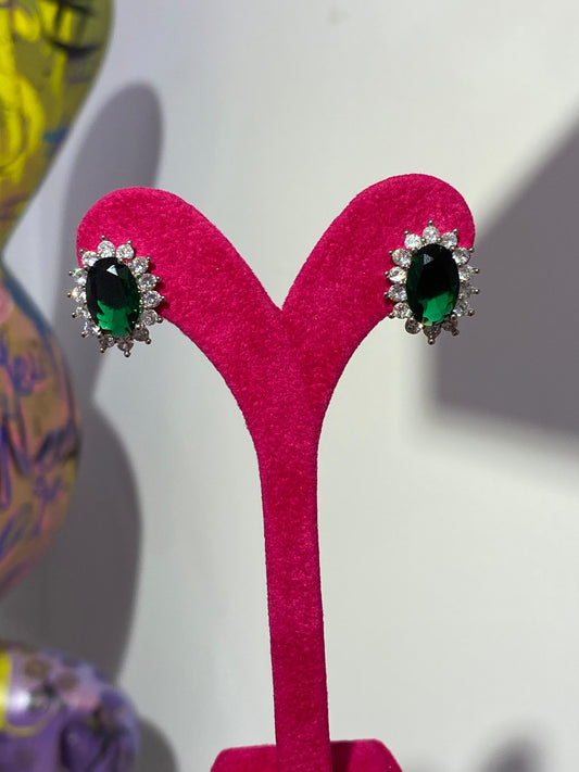 Yeşil Taşlı Küpe