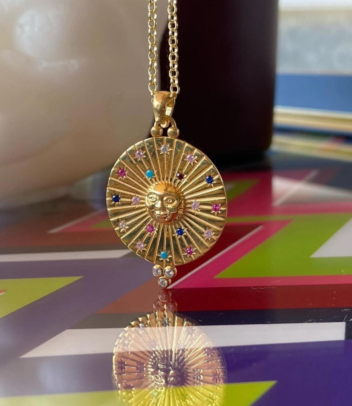 Güneş Madalyon Kolye