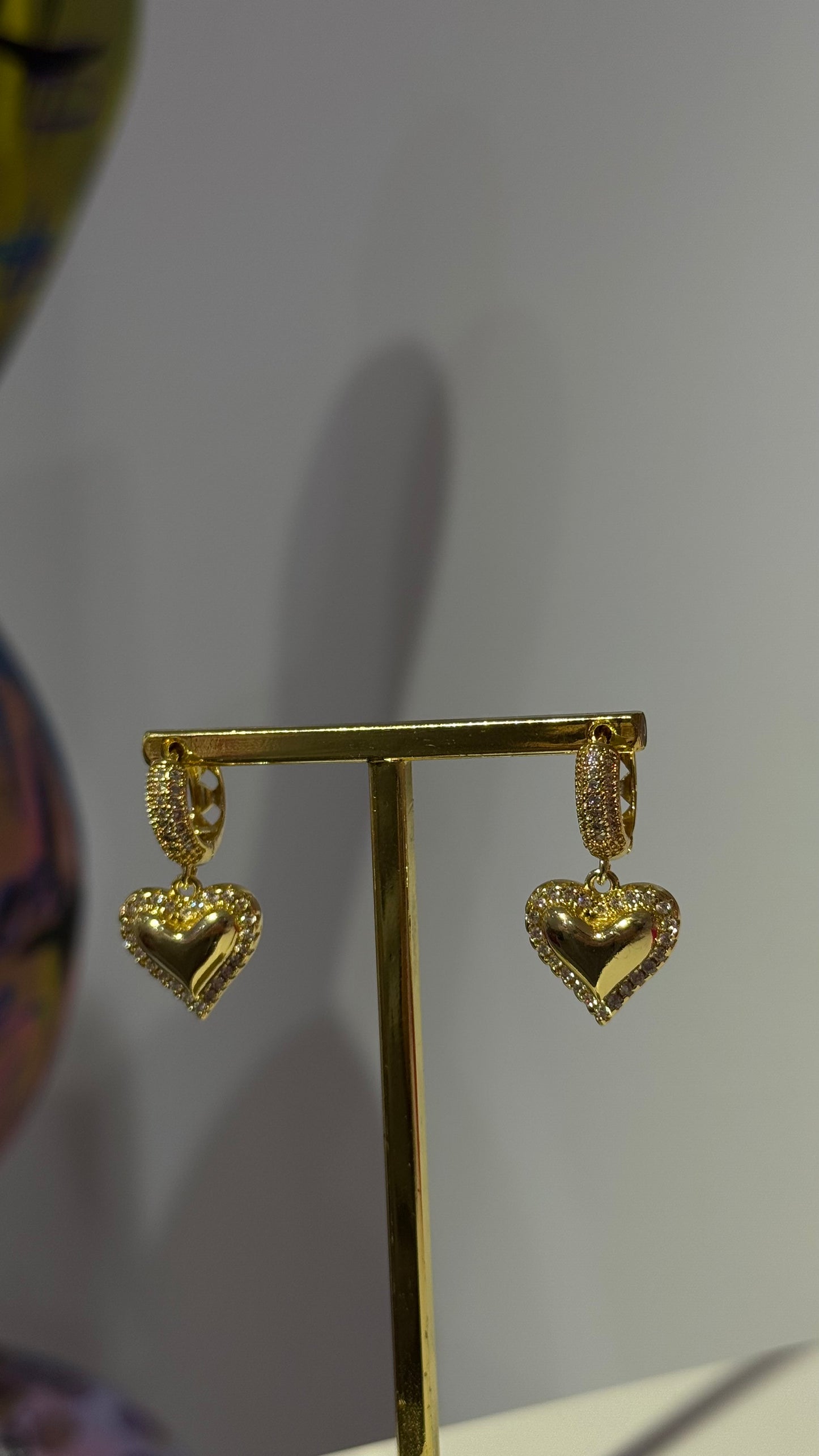 Gold Taşlı Kalp Küpe