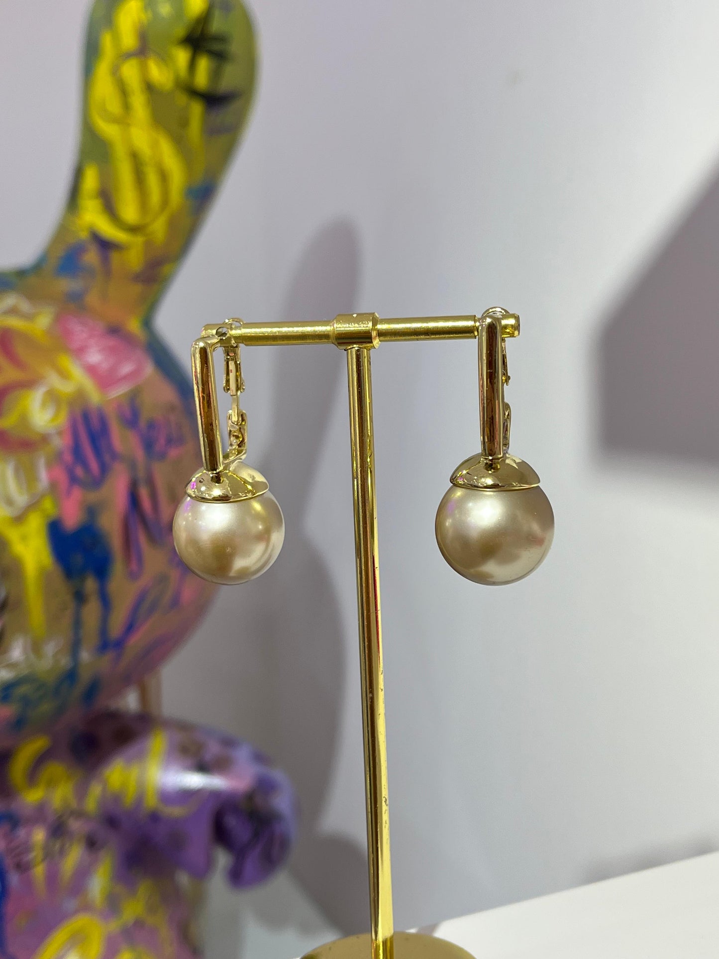 Kare İncili Sallantılı Küpe