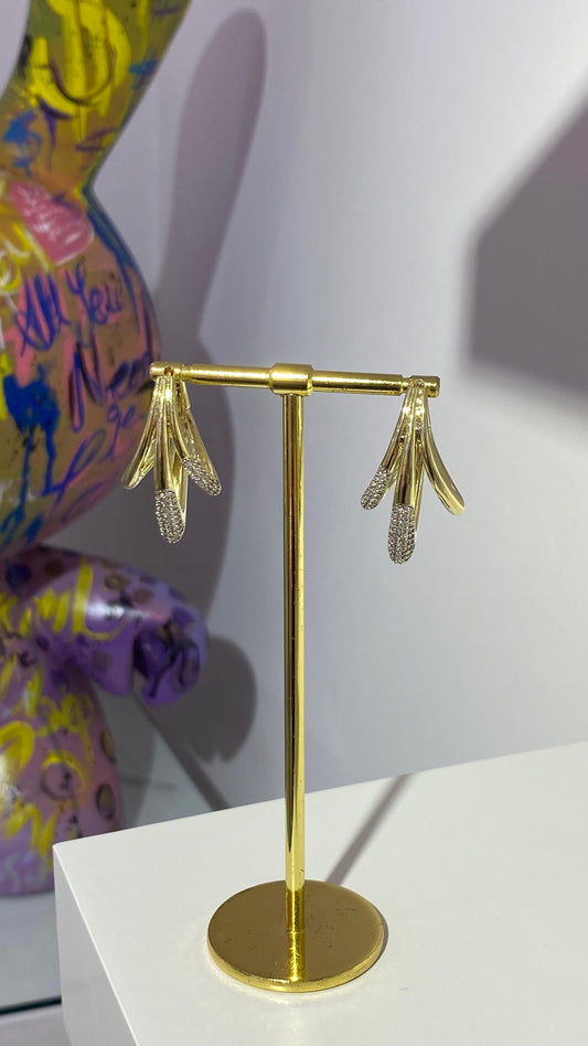 Taşlı Yaprak Küpe