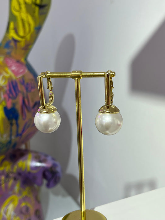 Kare İncili Sallantılı Küpe