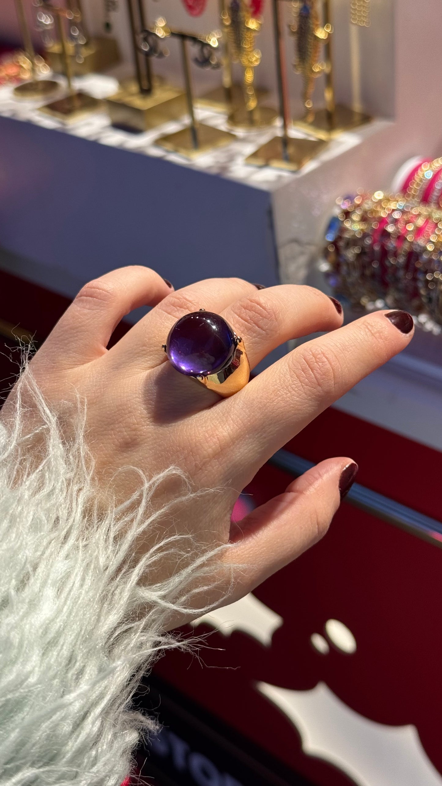 Mor Taş Yüzük