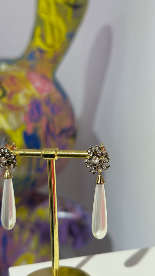 Antik Uzun İncili Küpe