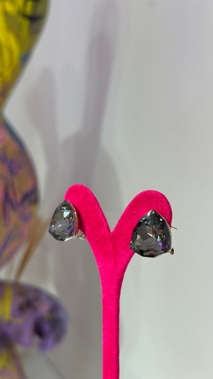 Koyu Gri Swarovski Küpe