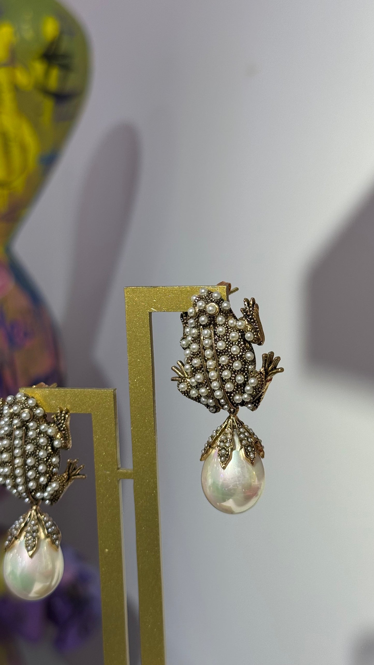 İncili Kurbağa Küpe