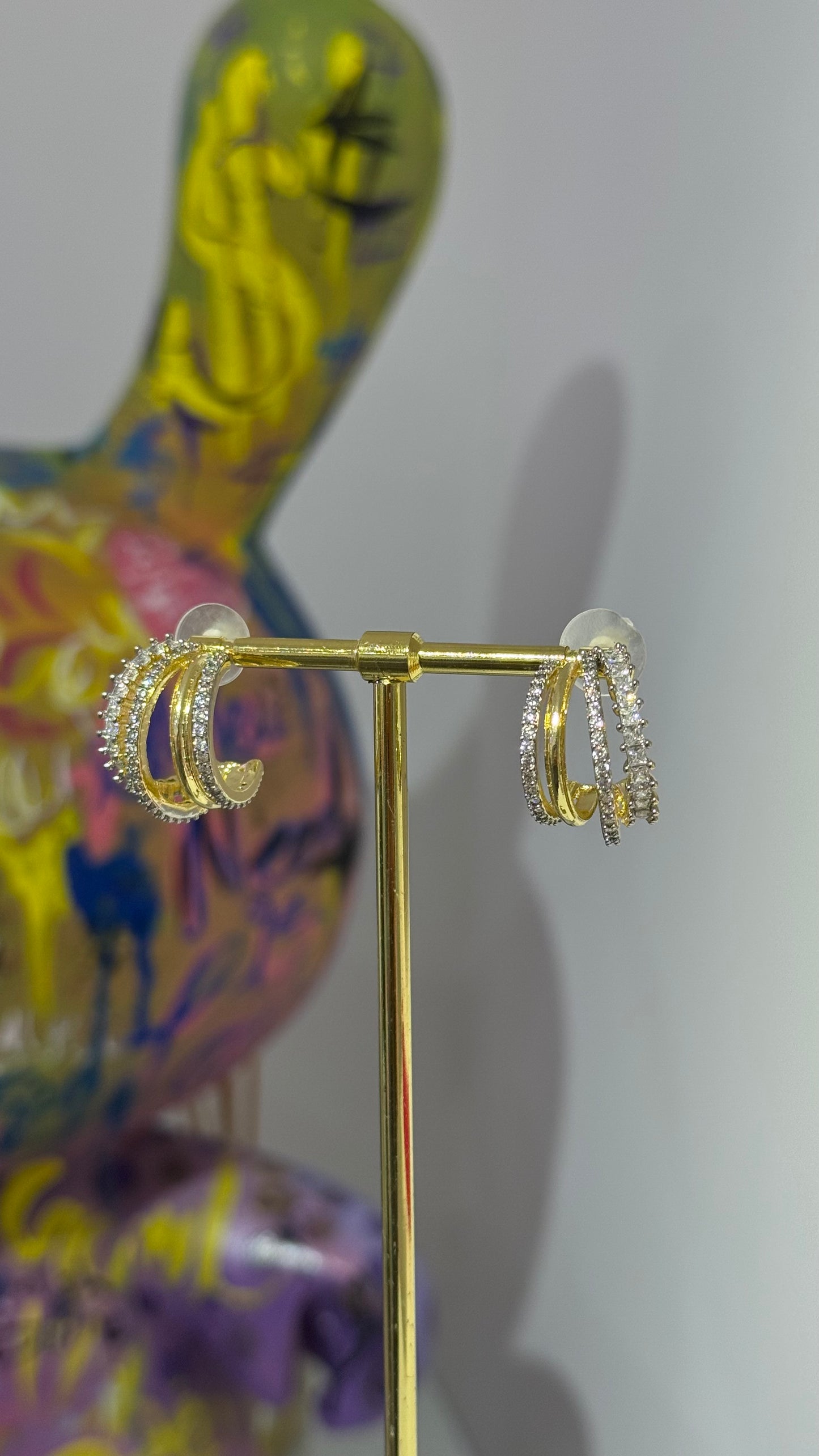 Tif Model Taşlı Küpe