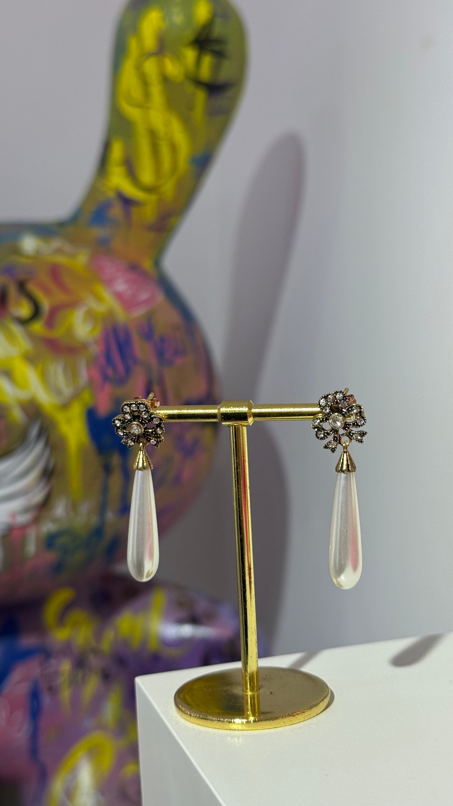 Antik Uzun İncili Küpe