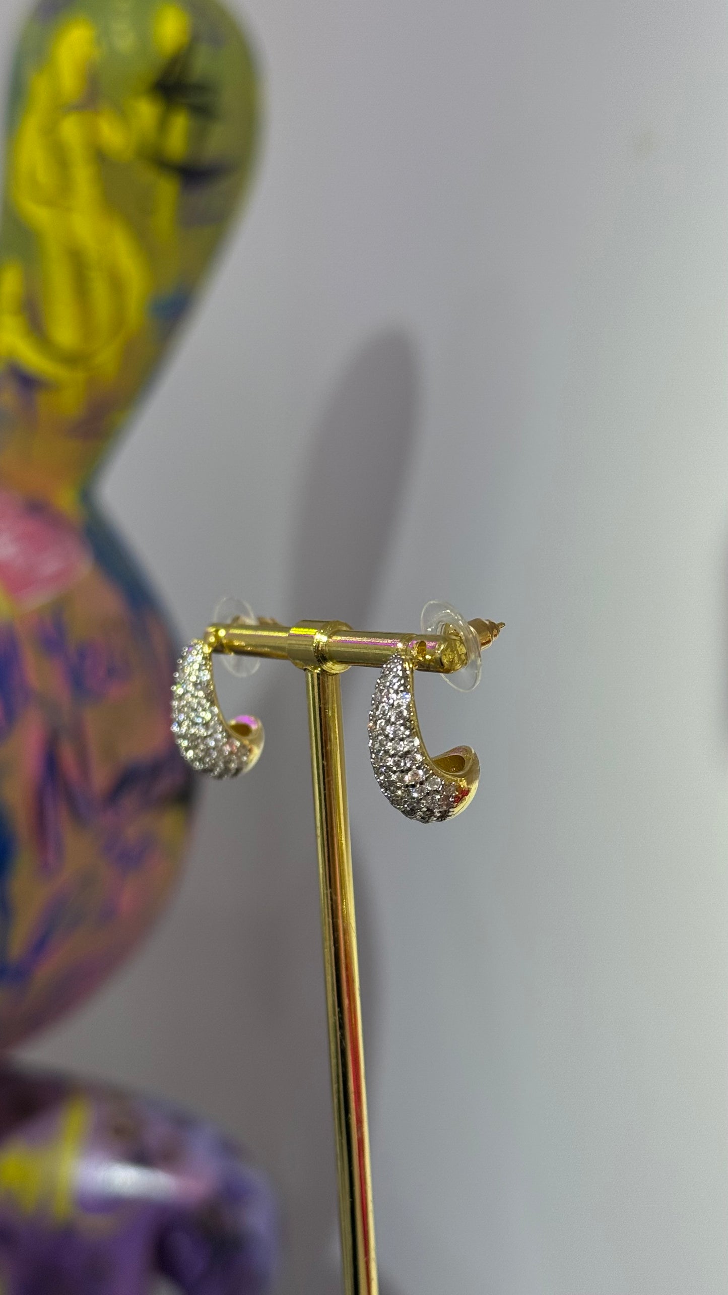 Damla Form Taşlı Küpe