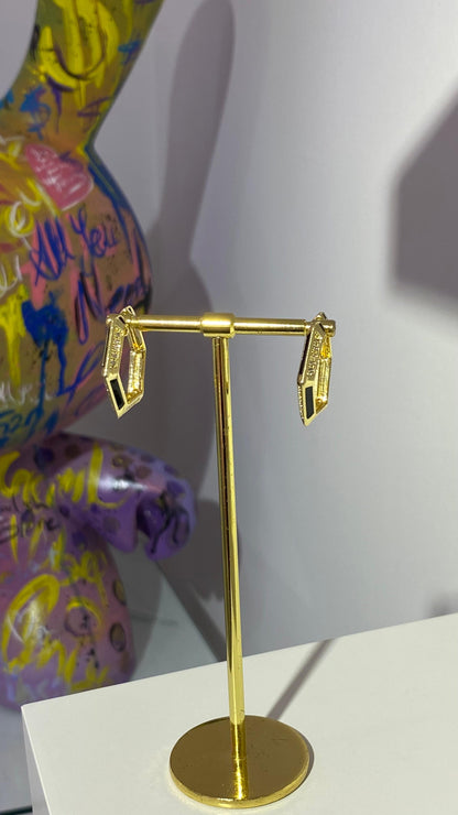 Köşeli Siyah Halka Küpe