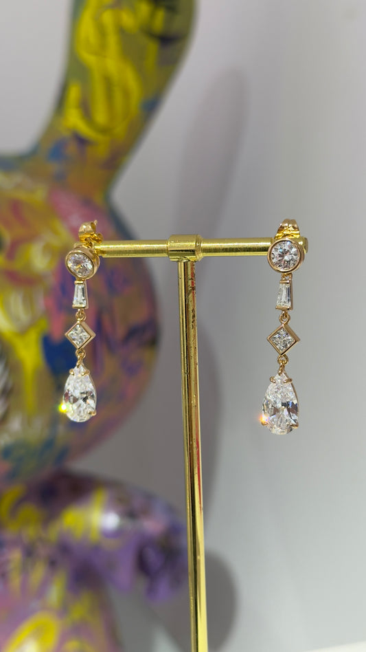 Swarovski Damla Taşlı Küpe