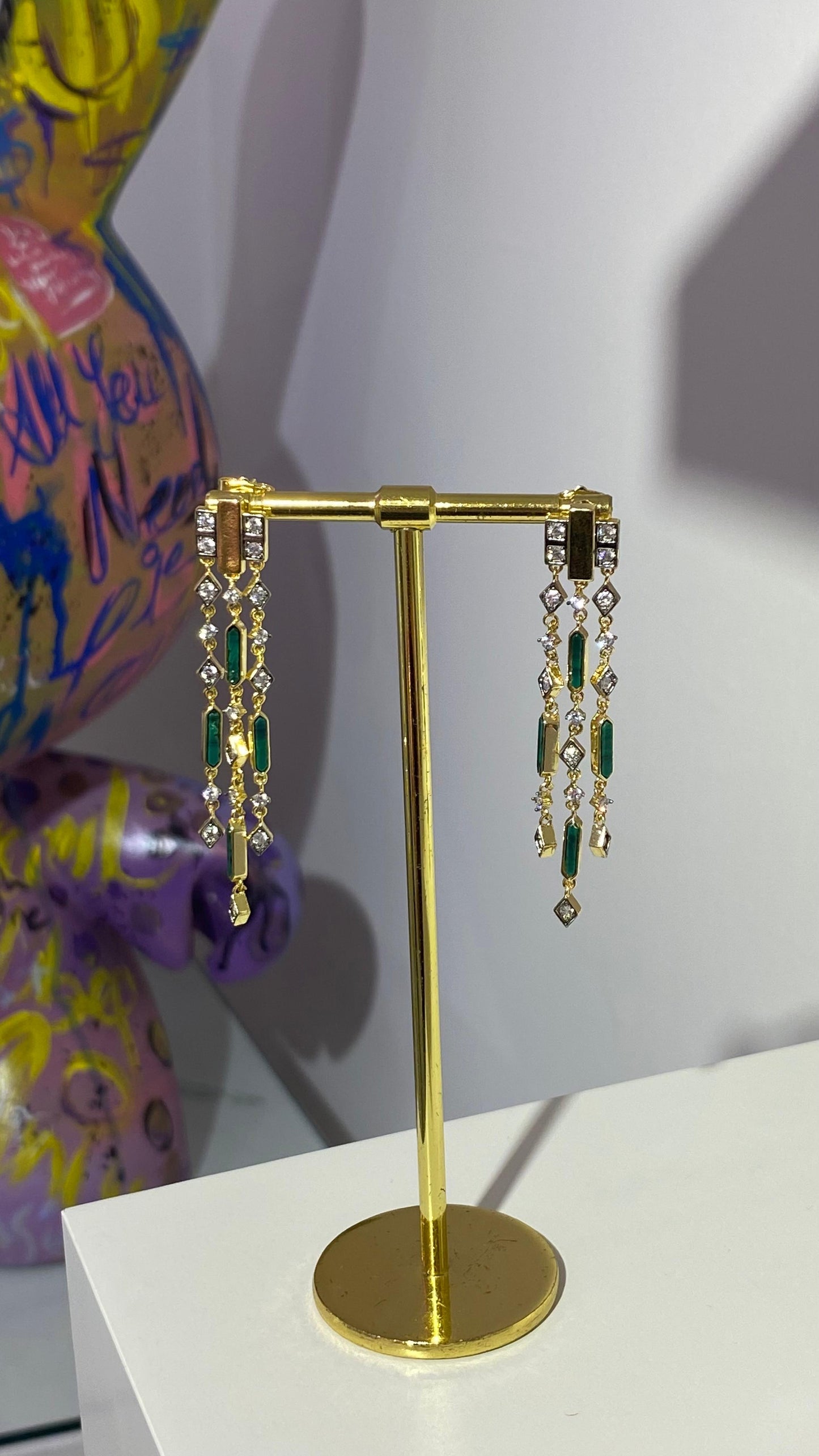 Sallantılı Yeşil Küpe