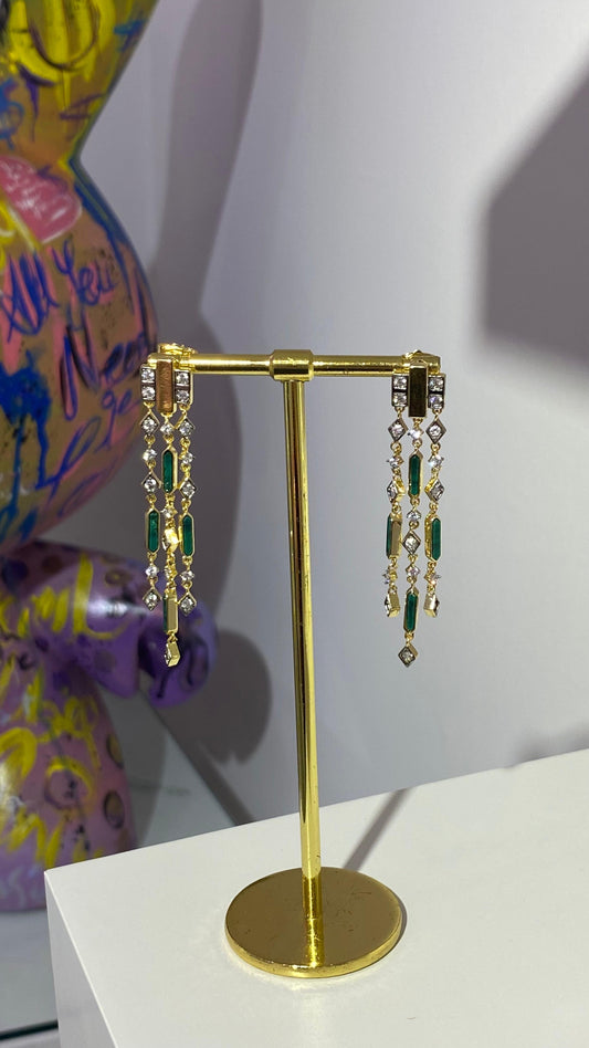 Sallantılı Yeşil Küpe