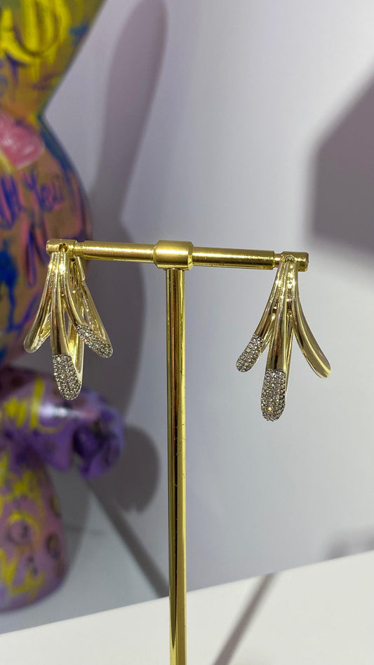 Taşlı Yaprak Küpe