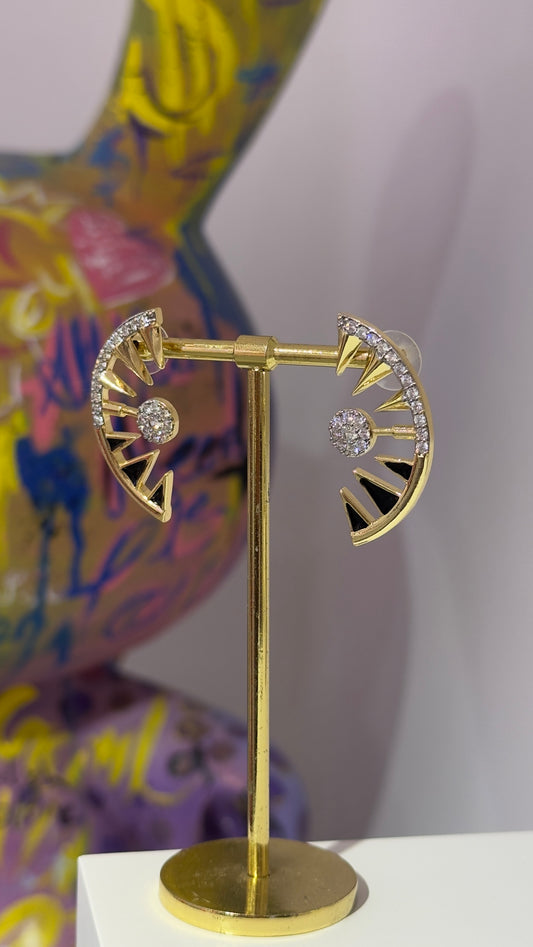 Siyah Mineli Yarım Ay Küpe