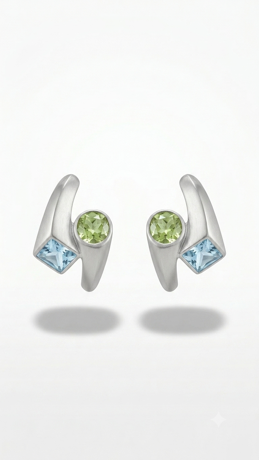 Gri Swarovski Küpe