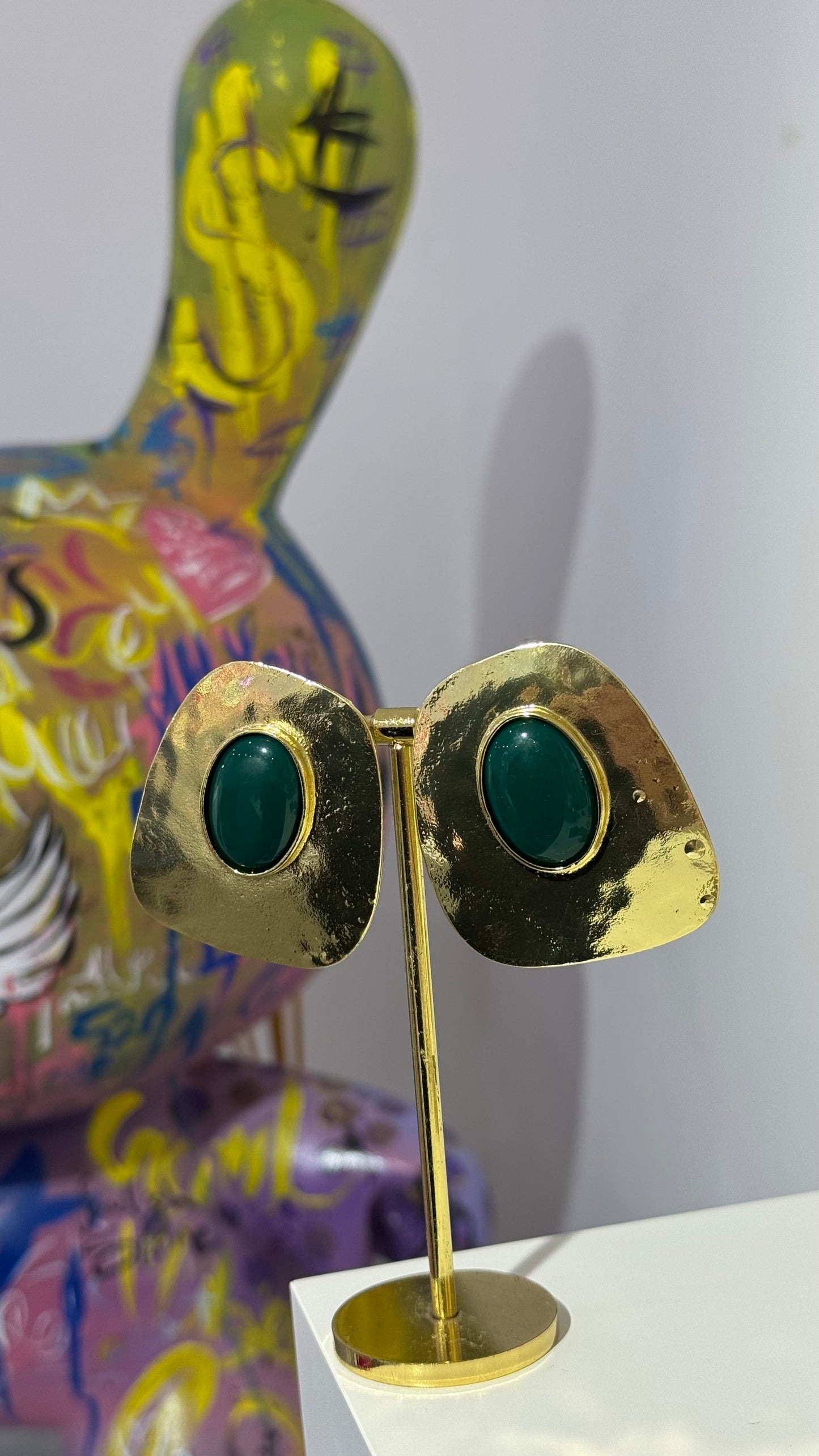 Yeşil Taşlı Vintage Küpe ￼