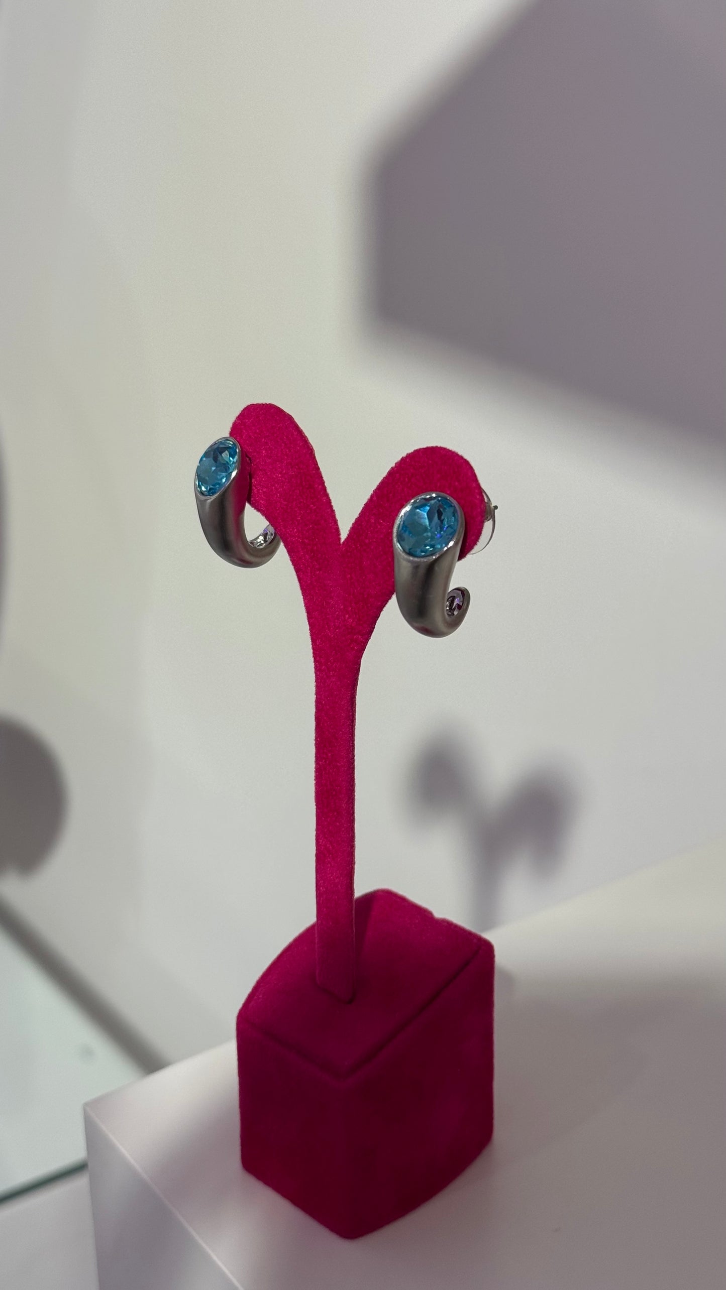 Mavi Swarovski Taş Küpe