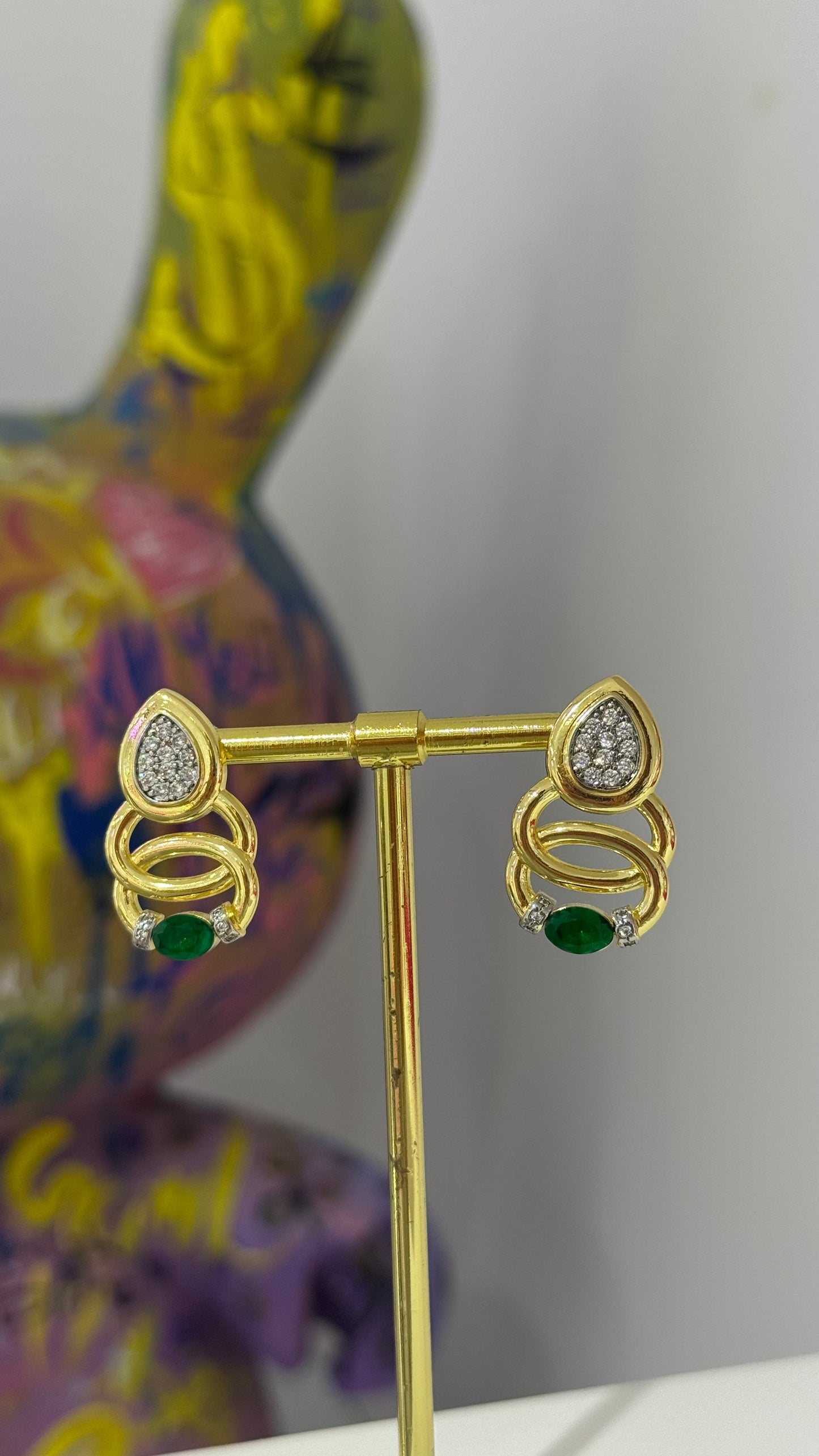 Yeşil Taşlı Küpe