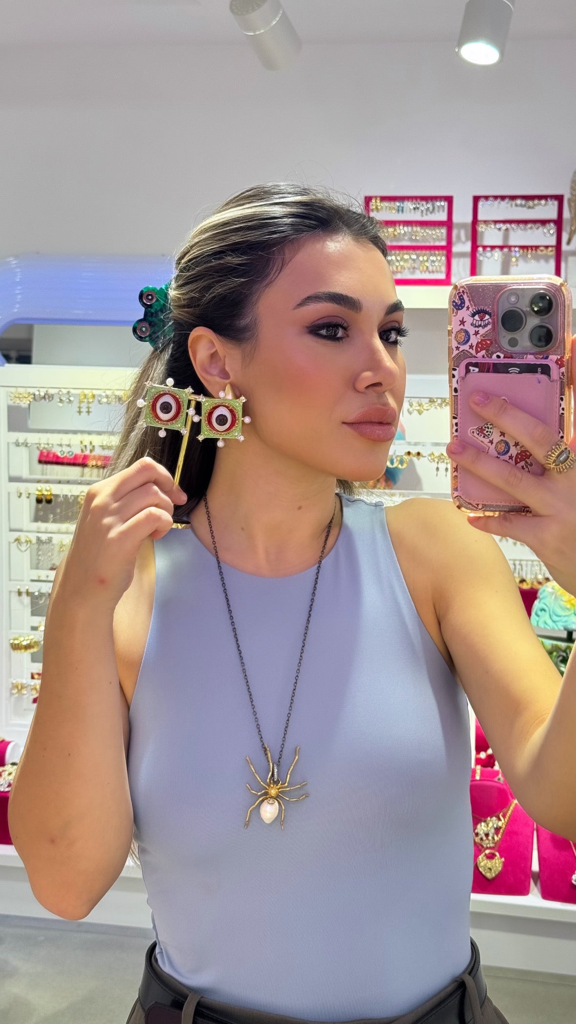 Yeşil Mineli Göz Küpe