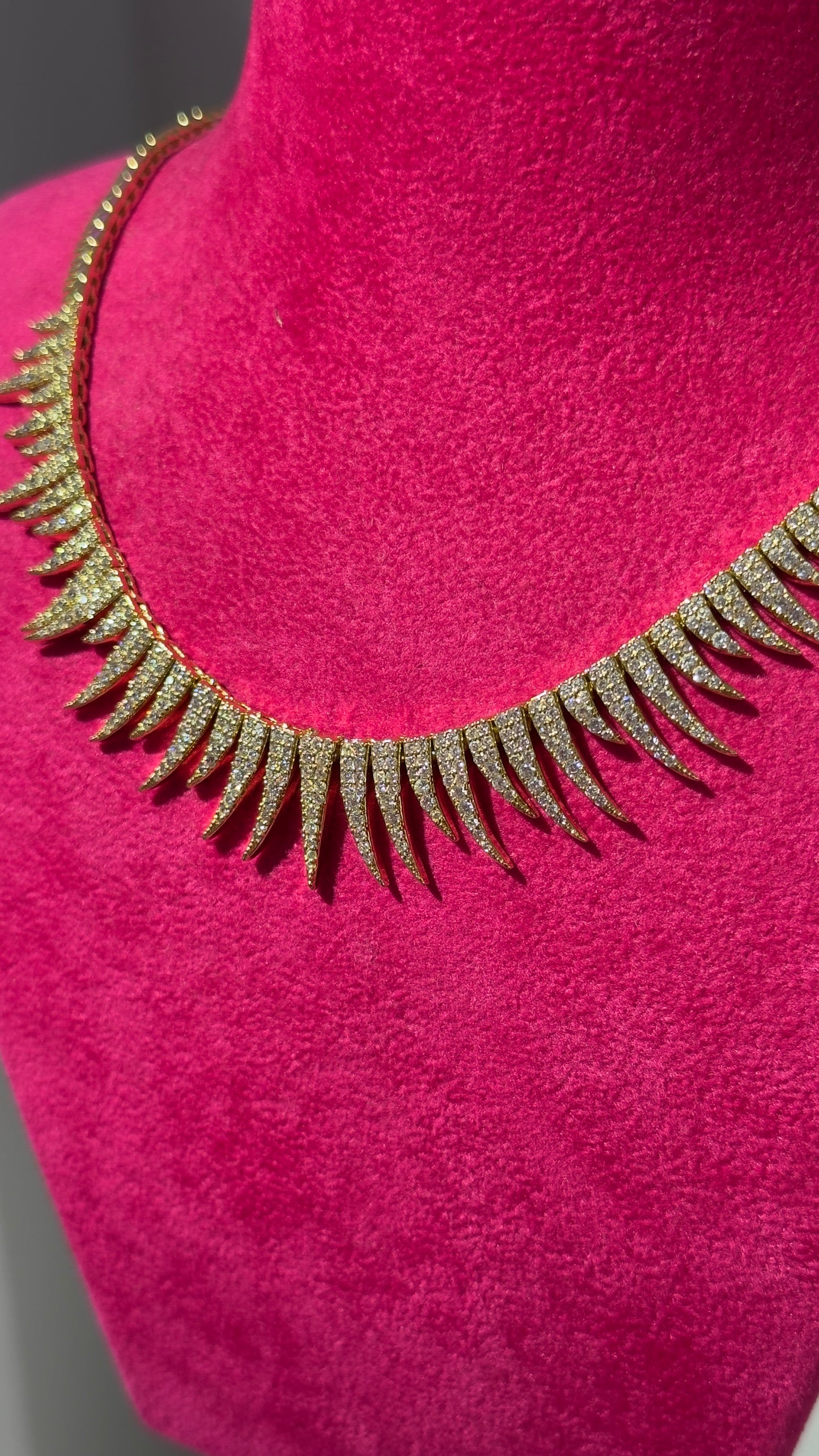 Taşlı Spike Kolye
