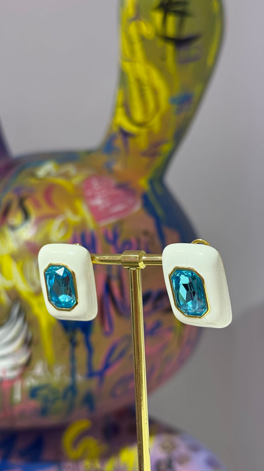 Mavi Swarovski Beyaz Mineli Küpe